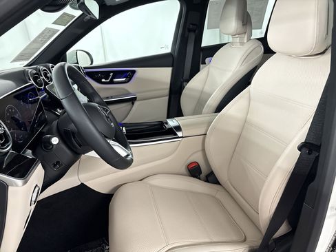 Certified 2026 Mercedes-Benz GLC 300 image 22