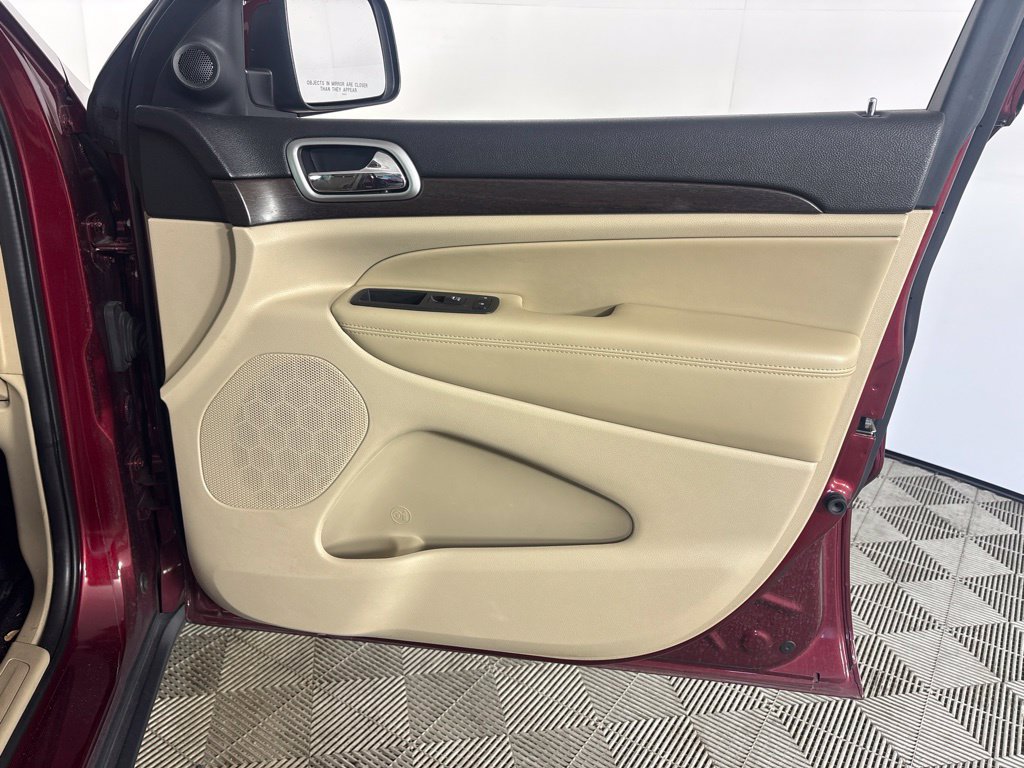 Used 2018 Jeep Grand Cherokee Laredo AWD/4WD image 20