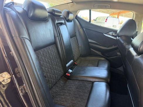 Used 2016 Nissan Maxima SR FWD image 13