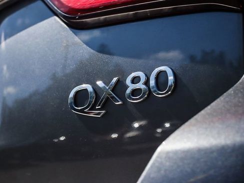 Used 2018 INFINITI QX80 4WD w/ Driver Assistance Package image 18