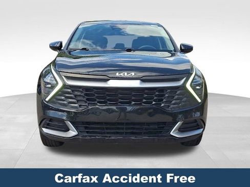 Used 2024 Kia Sportage LX FWD image 3