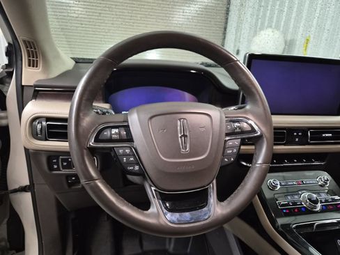 Used 2022 Lincoln Nautilus Reserve w/ Equipment Group 201A image 16