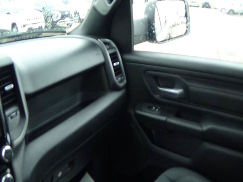 Certified 2025 RAM 1500 Tradesman AWD/4WD image 30
