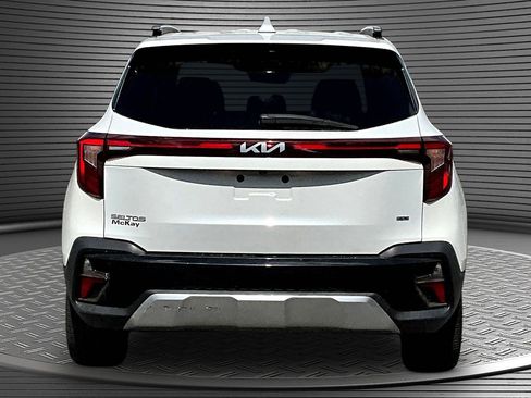Used 2024 Kia Seltos SX w/ SX Sunroof Package AWD/4WD image 5