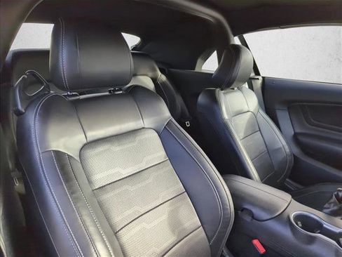 Used 2022 Ford Mustang GT Premium w/ GT Performance Package image 26