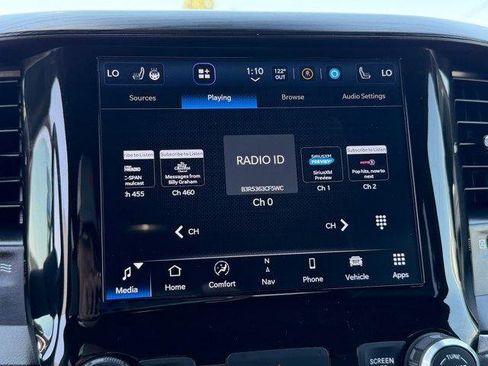 Used 2023 RAM 1500 Laramie AWD/4WD image 23