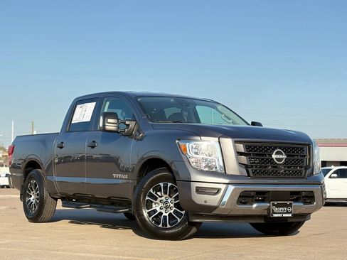 Certified 2024 Nissan Titan SV w/ SV Convenience Package RWD image 2