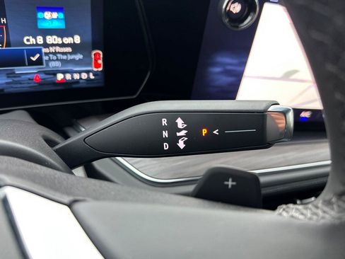 New 2026 Chevrolet Suburban LS image 21