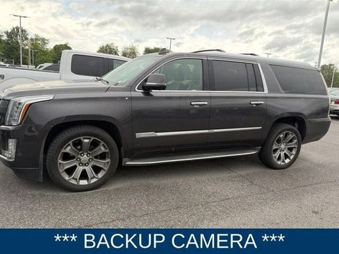 Used 2015 Cadillac Escalade ESV Premium AWD/4WD image 4