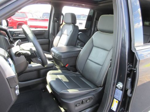 Used 2025 GMC Yukon XL Elevation w/ Technology Package AWD/4WD image 22