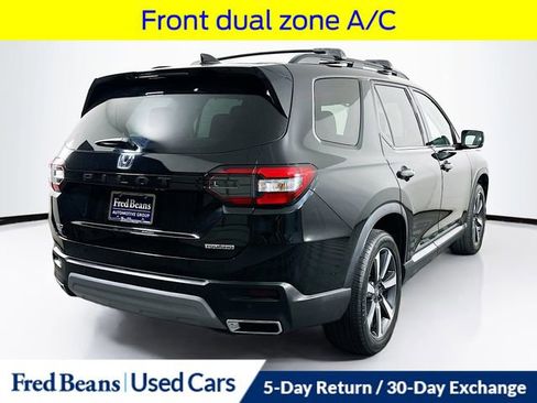 Used 2024 Honda Pilot Touring image 8