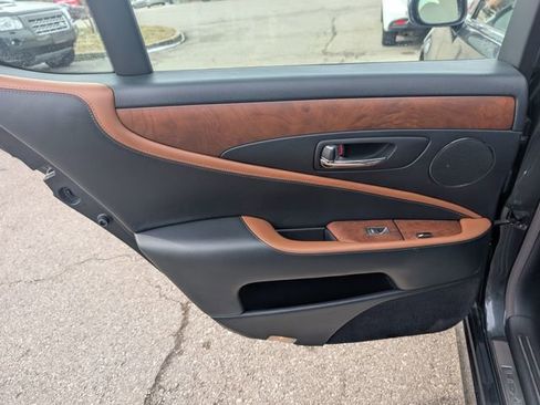 Used 2011 Lexus LS 460 AWD w/ Comfort Pkg image 18