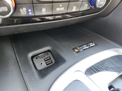 Used 2020 Buick Enclave Avenir w/ Avenir Technology Package AWD/4WD image 11
