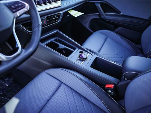 New 2026 Volkswagen Tiguan SE R-Line image 37