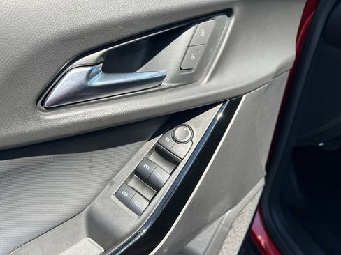 Certified 2025 Chevrolet Equinox LT w/ Safety and Technology Package FWD image 22