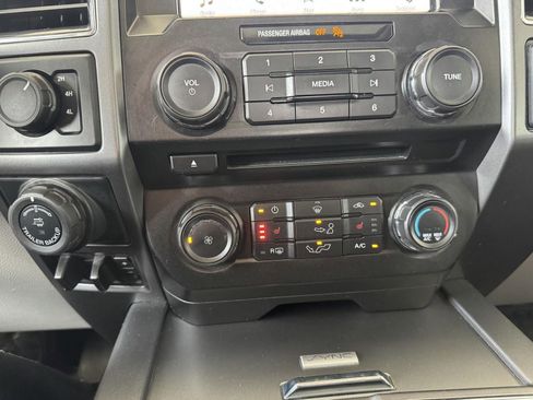Used 2018 Ford F150 XLT w/ Equipment Group 302A Luxury AWD/4WD image 23