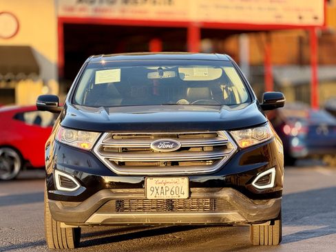 Used 2015 Ford Edge Titanium AWD/4WD image 4