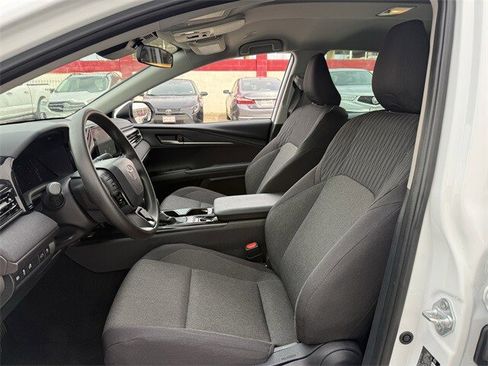Used 2025 Toyota Camry LE image 27