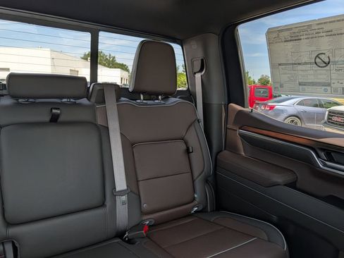 New 2026 GMC Sierra 1500 Denali w/ Denali Reserve Package AWD/4WD image 14