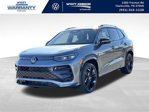 New 2026 Volkswagen Tiguan SE R-Line FWD image 1