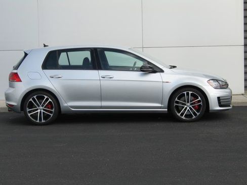 Used 2017 Volkswagen GTI Sport FWD image 3