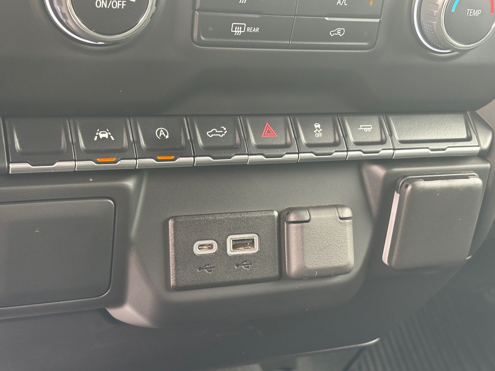 Used 2022 Chevrolet Silverado 1500 Custom RWD image 29