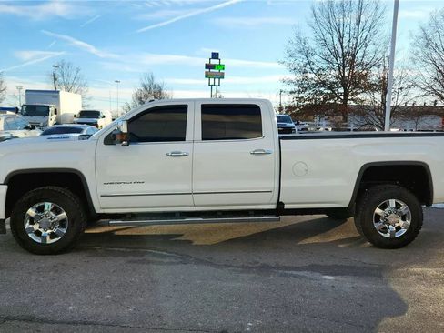 Used 2018 GMC Sierra 3500 Denali w/ Duramax Plus Package image 5