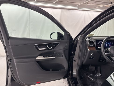 Certified 2026 Mercedes-Benz GLC 300 image 21