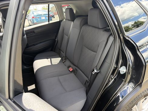 Used 2022 Toyota Corolla Cross LE AWD/4WD image 32