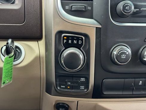 Used 2013 RAM 1500 Classic SLT w/ Premium Display Pkg AWD/4WD image 12