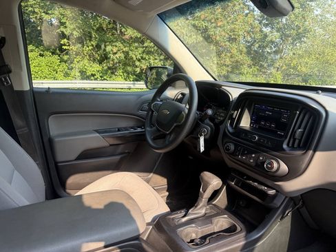 Used 2020 Chevrolet Colorado W/T w/ WT Convenience Package AWD/4WD image 14