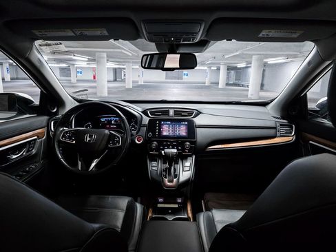 Certified 2022 Honda CR-V Touring image 3