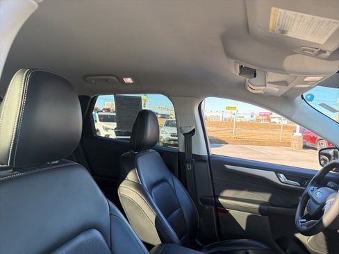 Used 2021 Ford Escape SEL image 14