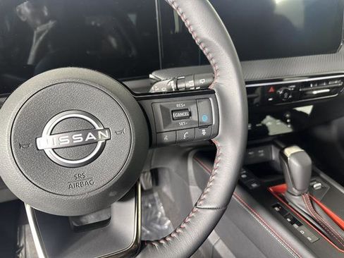 New 2025 Nissan Kicks SR w/ Illumination Package AWD/4WD image 24