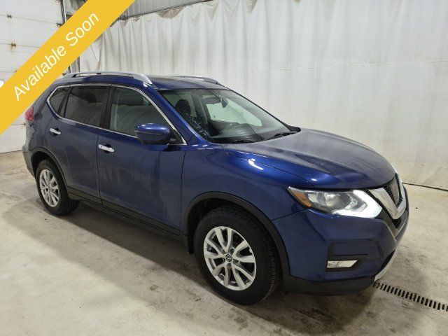 Used 2017 Nissan Rogue SV AWD/4WD image 7
