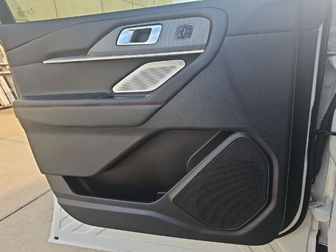 Certified 2025 Ford Explorer ST AWD/4WD image 27