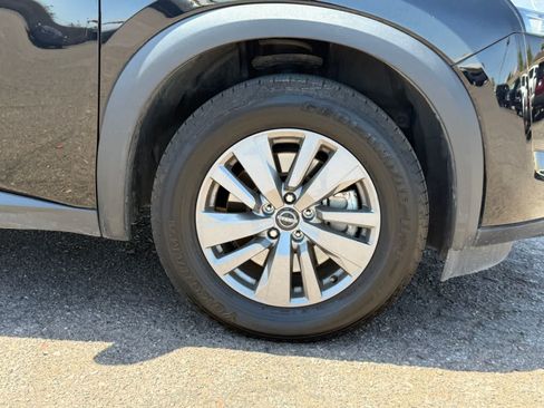 Used 2024 Nissan Pathfinder SV AWD/4WD image 7