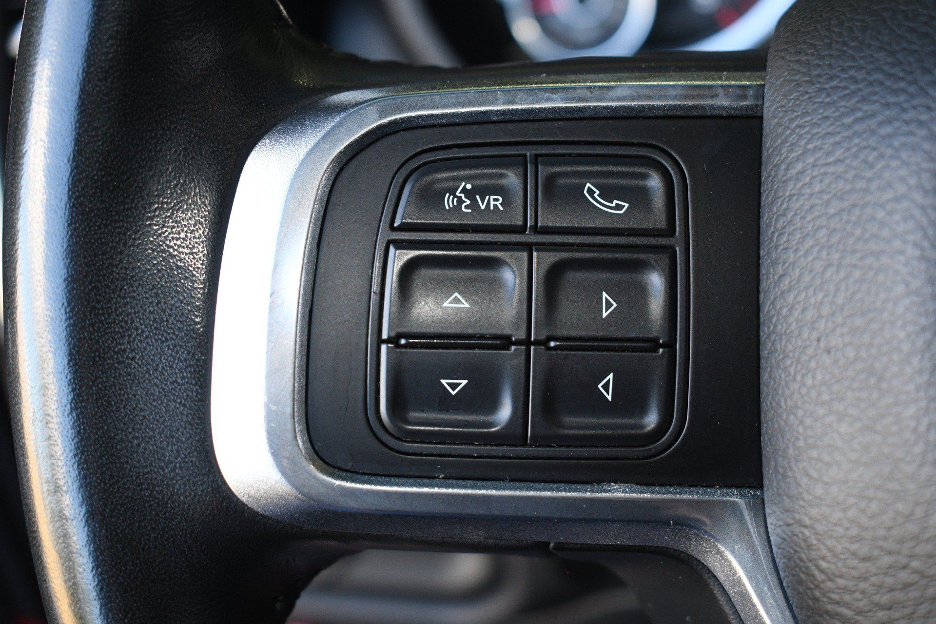 Used 2020 RAM 2500 Laramie w/ Night Edition AWD/4WD image 30