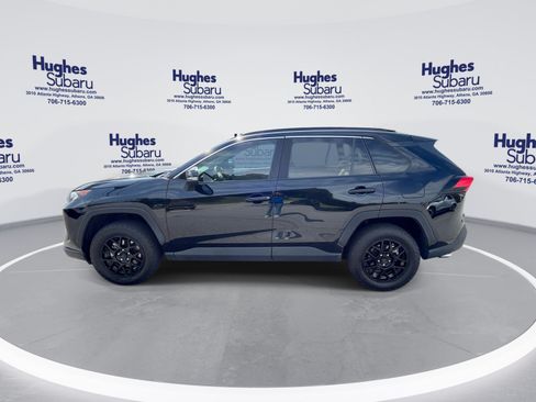 Used 2021 Toyota RAV4 XLE FWD image 1