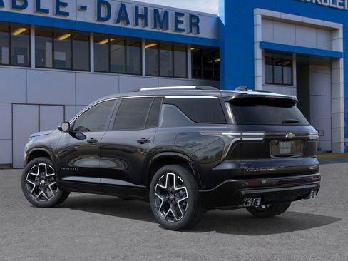 Used 2026 Chevrolet Traverse High Country w/ LPO, Floor Liner Package AWD/4WD image 3
