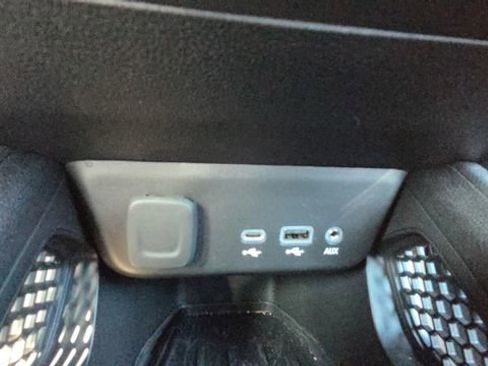 Used 2022 Chevrolet TrailBlazer ACTIV w/ Sun and Liftgate Package image 35