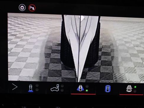 New 2026 GMC Canyon AT4 w/ Technology Plus Package image 60