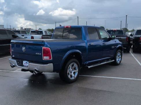 Used 2017 RAM 1500 Laramie w/ Convenience Group AWD/4WD image 8