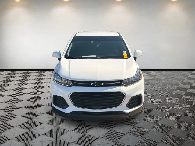 Used 2019 Chevrolet Trax LS w/ Tint and Cruise Package FWD image 3