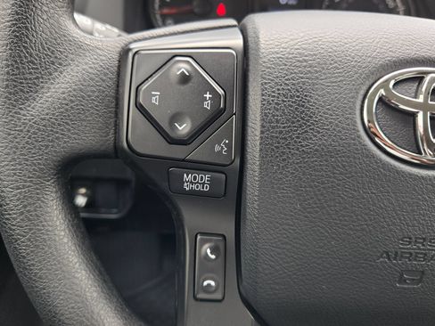 Used 2023 Toyota Tacoma SR AWD/4WD image 23