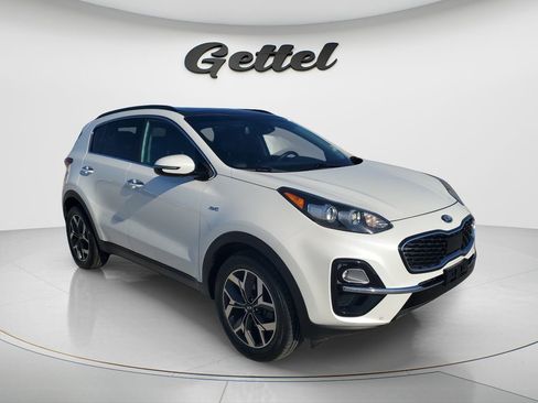 Used 2021 Kia Sportage EX w/ EX Technology Package AWD/4WD image 2