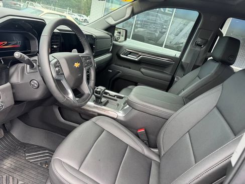 Certified 2025 Chevrolet Silverado 1500 LTZ AWD/4WD image 19