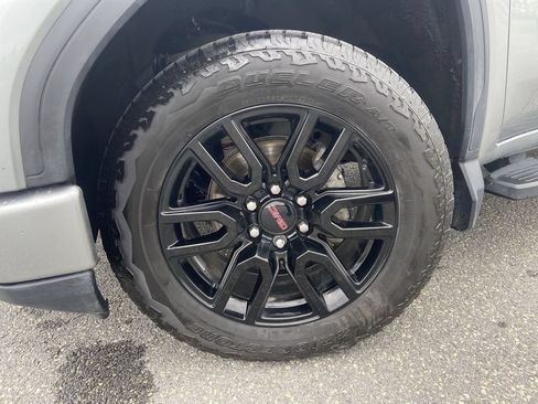 Used 2024 GMC Sierra 1500 Elevation w/ X31 Off-Road Package AWD/4WD image 32