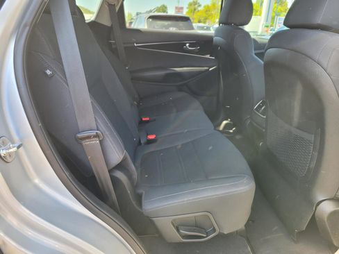 Used 2019 Kia Sorento L FWD image 18