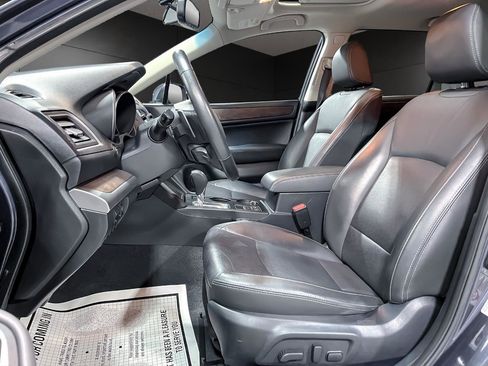 Used 2017 Subaru Outback 2.5i Limited image 13